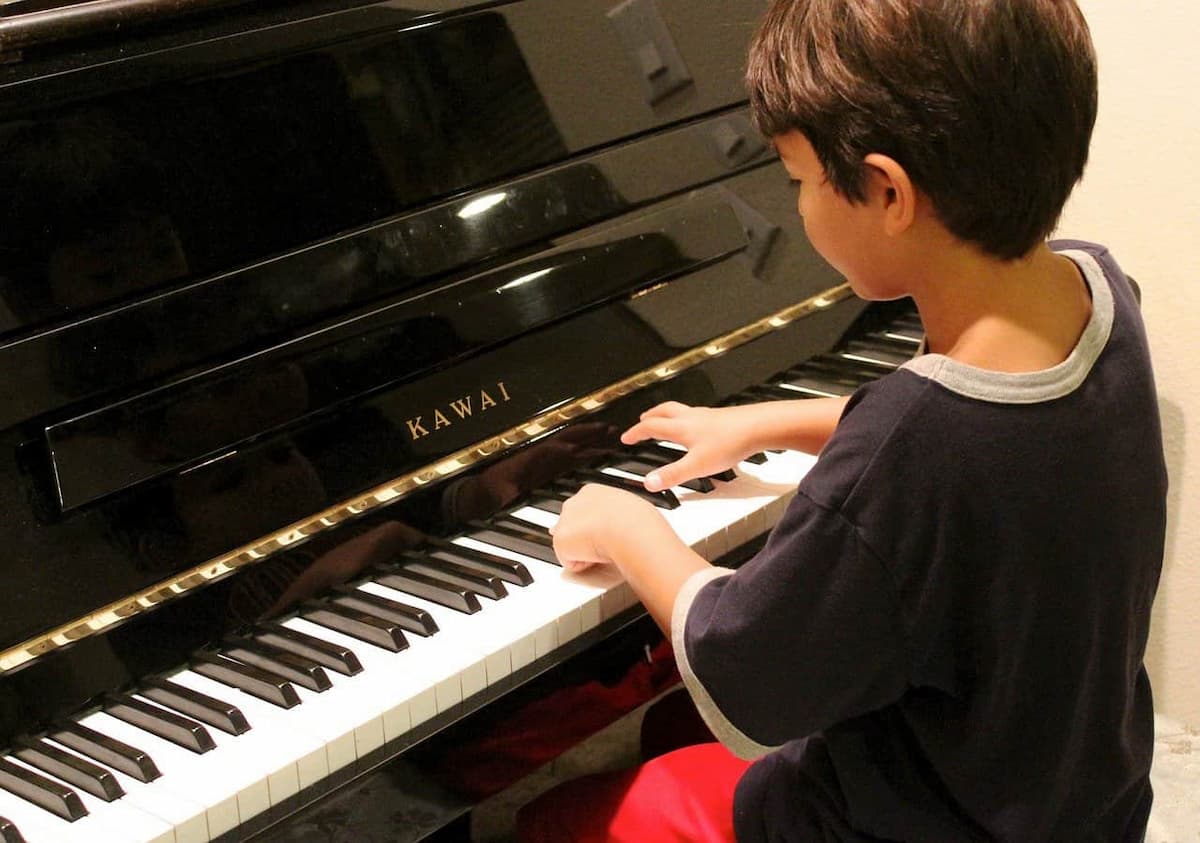 piano-boy
